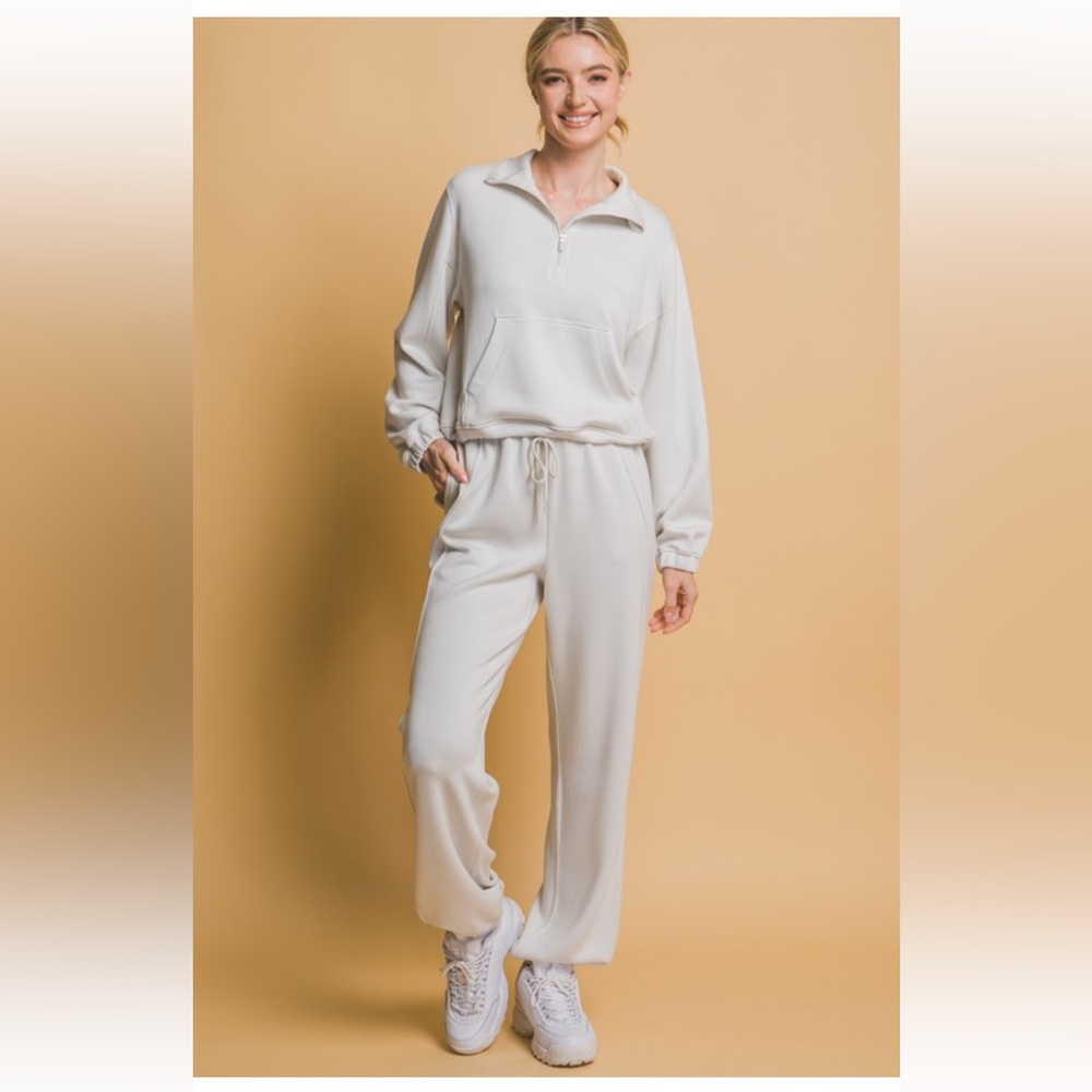 Love Tree Cream Sweatshirt & Hoodie Set
